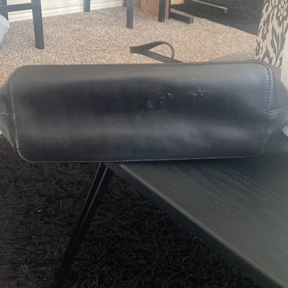Kate Spade Tote - Picture 5 of 7